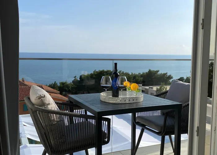 Daire Hvar