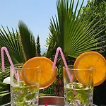 Hvar *