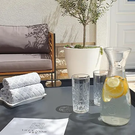 Hvar Апартаменты *