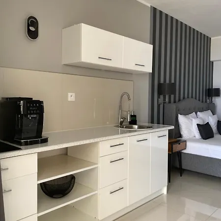 Hvar Апартаменты *
